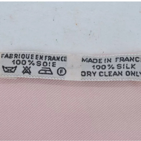 Hermes Pink and Gold Scarf - Picture 2 of 9